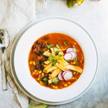 Chipotle Black Bean Tortilla Soup | 13 Best Healthy & Easy Soup 亚洲第一电竞网站Recipes | Best Soup Recipes | Easy Soup Recipes